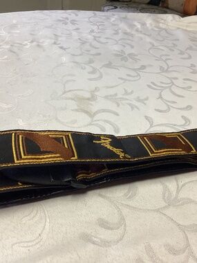 Fender Guitar Strap (adjustable acoustic strap)awesome